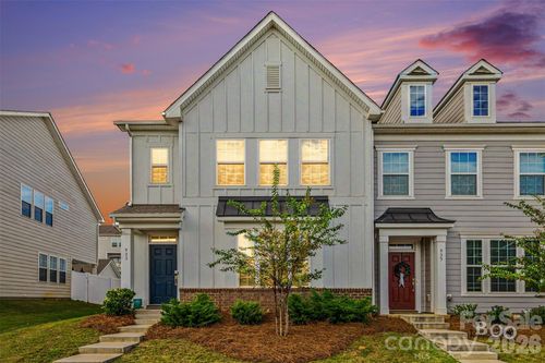 933 Cobbled Way, Fort Mill, SC, 29715-2540 | Card Image