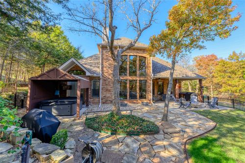 588 Lakepoint Loop, Pottsboro, TX, 75076-4644 | Card Image