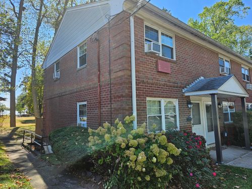 apt-26-24 Woodward Ave, New Haven, CT, 06512-3632 | Card Image