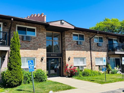105-800 E Old Willow Rd, Prospect Heights, IL, 60070-2109 | Card Image