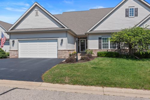420 Cobblestone Ct, Slinger, WI, 53086-9039 | Card Image