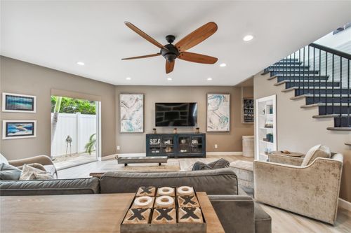 16106 6th St E, Redington Beach, FL, 33708-1618 | Card Image