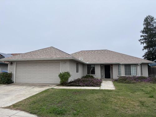 1430 Fir Ave, Clovis, CA, 93611-7302 | Card Image