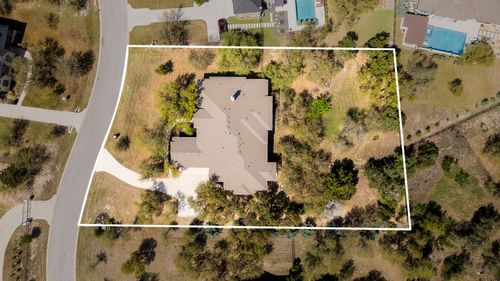 9709 Avion Cv, Dripping Springs, TX, 78620-2153 | Card Image