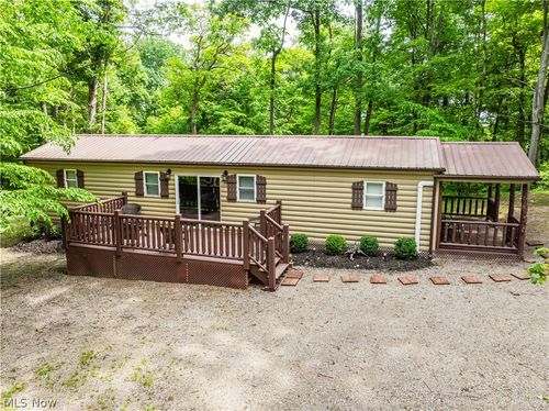5674 Pleasant Valley Rd, Nashport, OH, 43830-9782 | Card Image