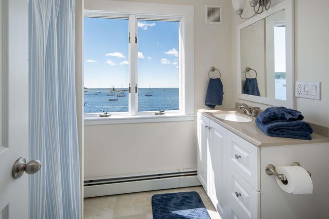 70 Pepperrell Rd, House other with 4 bedrooms, 3 bathrooms and null parking in Kittery Point ME | Image 22