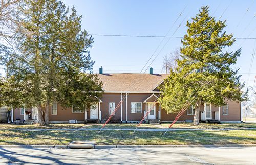 226 1st St, West Des Moines, IA, 50265-4702 | Card Image