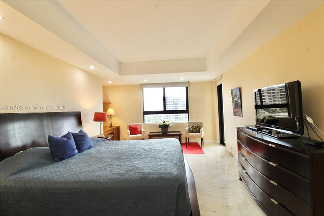 APT-702 - 151 Crandon Blvd, Condo with 2 bedrooms, 2 bathrooms and null parking in Key Biscayne FL | Image 14