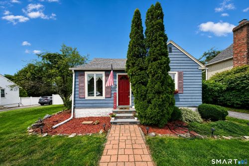 421 Wakelee Ave, Stratford, CT, 06614-3540 | Card Image