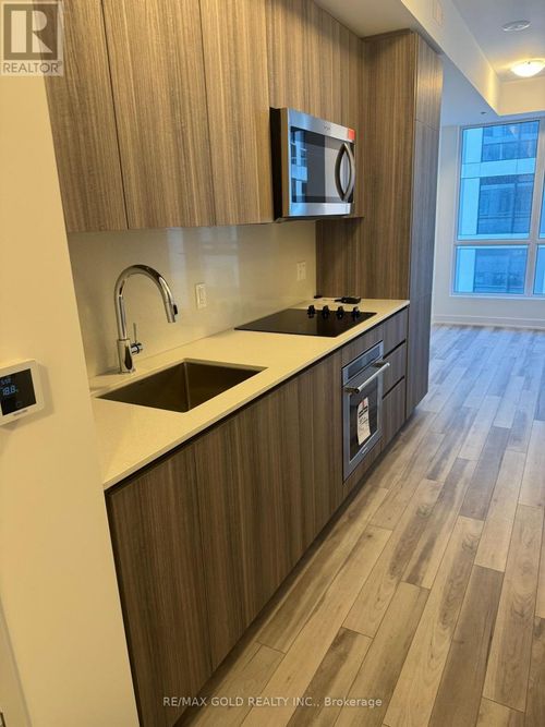 808-15 Richardson St, Toronto, ON, M5A0Y5 | Card Image
