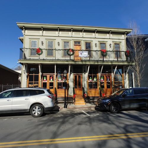 2118 E 11th St, Davenport, IA, 52803-3704 | Card Image