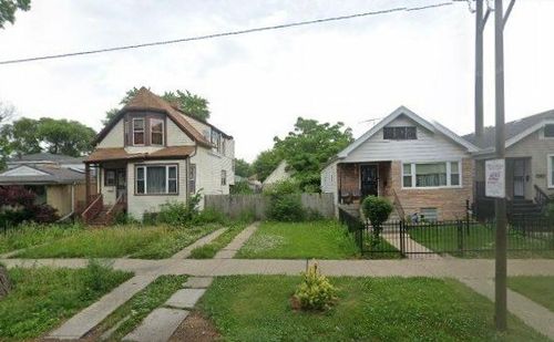 10049 S La Salle Street, Chicago, IL, 60628 | Card Image