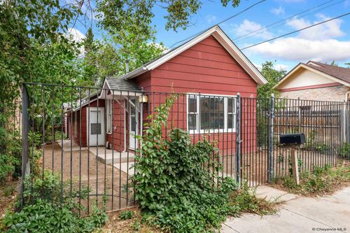2510 Maxwell Ave, Cheyenne, WY, 82001-3156 | Card Image