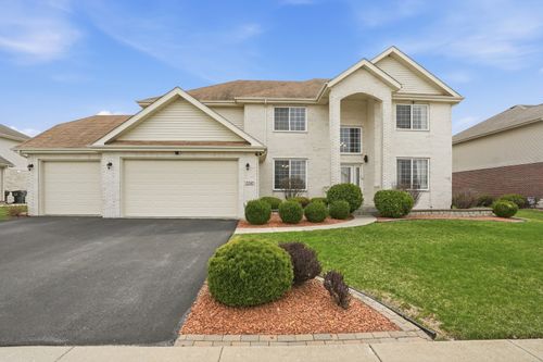 2247 S Robin Ln, Lynwood, IL, 60411-2079 | Card Image
