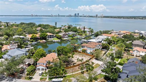 86 Bahama Cir, TAMPA, FL, 33606-3318 | Card Image