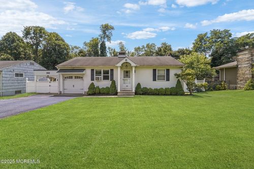 168 Pond Rd, Freehold, NJ, 07728-1364 | Card Image