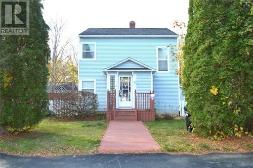 {{alt}} | Card Image