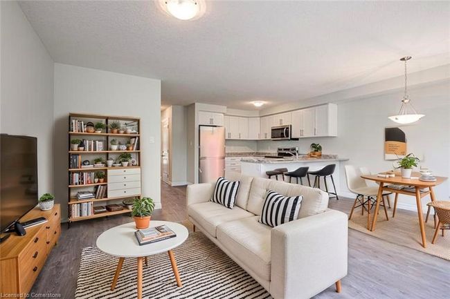 93 Highman Ave, Townhouse with 3 bedrooms, 3 bathrooms and 2 parking in Cambridge ON | Image 5