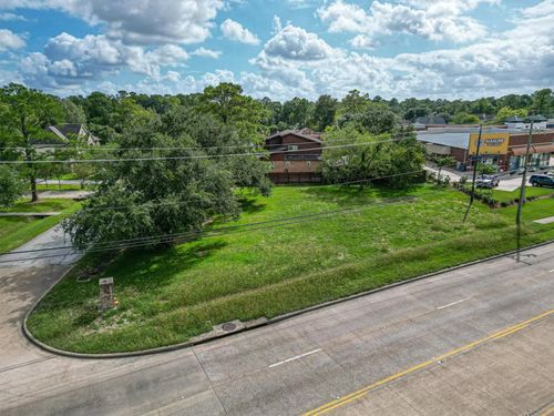 520 Fm 517 Rd W, Dickinson, TX, 77539-3902 | Card Image