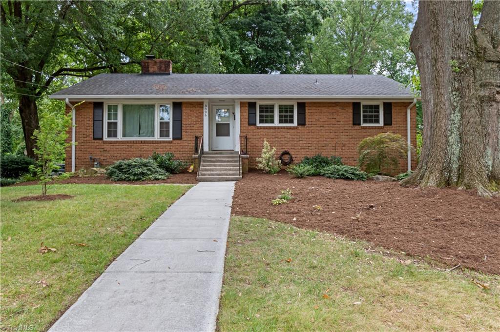 Kinnamon Rd, Winston Salem, NC 27104
