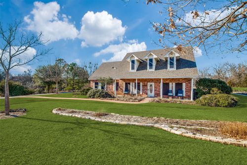4920 Glen Oaks Cir, Aubrey, TX, 76227-4470 | Card Image