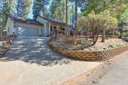 5520 Begonia Drive, Pollock Pines, CA, 95726 | Card Image