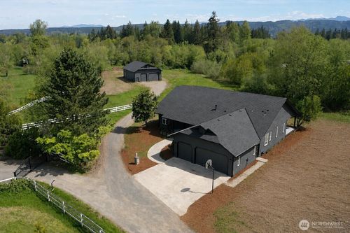 31728 Se Issaquah Fall City Rd, Fall City, WA, 98024-6611 | Card Image