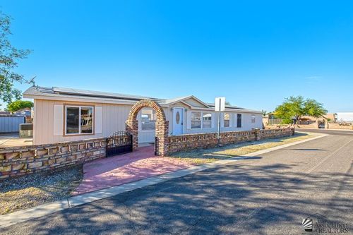 13675 E 44th St, Yuma, AZ, 85367-6217 | Card Image