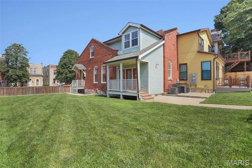 2704 Mcnair, St Louis, MO, 63118 | Card Image