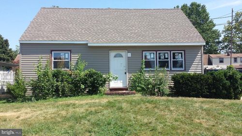 203 Blue Jay Ln, MOUNT HOLLY, NJ, 08060-1012 | Card Image