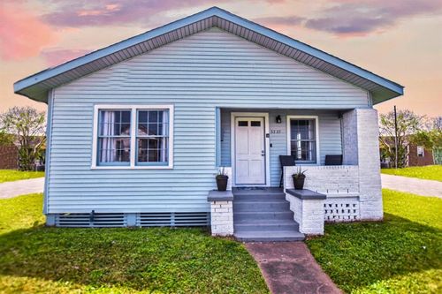 3727 Avenue L, Galveston, TX, 77550-4136 | Card Image