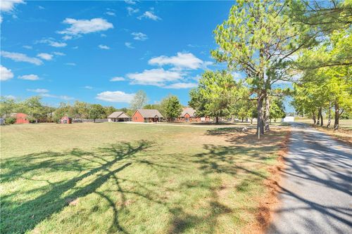 4005 N Old Wire Rd, Fayetteville, AR, 72703-4725 | Card Image