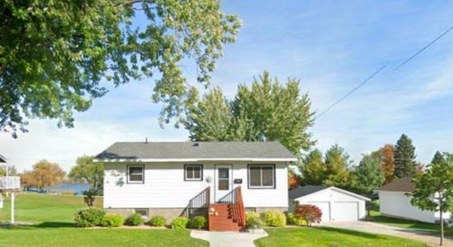 802 2nd St S, Sauk Centre, MN, 56378-1206 | Card Image