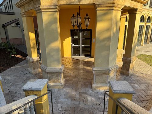 306-7065 Westpointe Boulevard, ORLANDO, FL, 32835 | Card Image