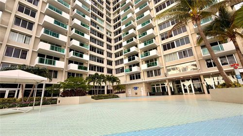 1423-1200 W Av 1423, Miami Beach, FL, 33139 | Card Image