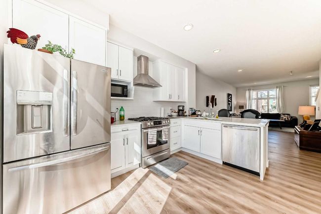 91 Spring Willow Close Sw, Townhouse with 3 bedrooms, 3 bathrooms and 2 parking in Calgary AB | Image 11