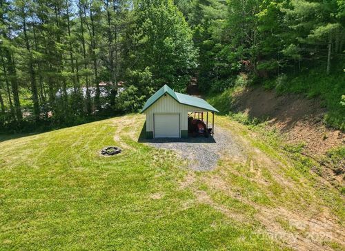 703 Coy Ham Rd, Lansing, NC, 28643-8917 | Card Image