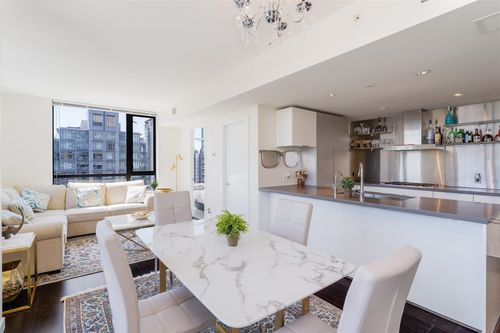 1901-788 Richards St, Vancouver, BC, V6B0C7 | Card Image