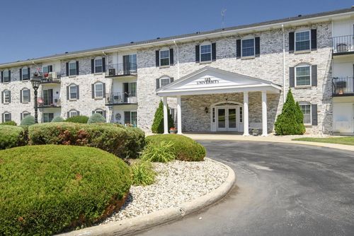 314-125 N University Drive, West Bend, WI, 53095 | Card Image