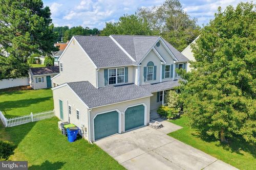 103 Green Meadow Cir, TOWNSEND, DE, 19734-9038 | Card Image