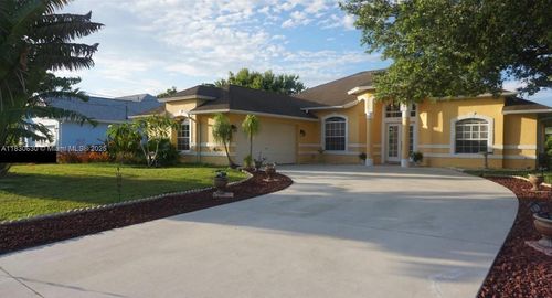544 Se Nome Dr, Port St Lucie, FL, 34984-8942 | Card Image