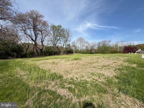 36 Hearthstone &Amp; Colin Ct., Reading, PA, 19606 | Card Image