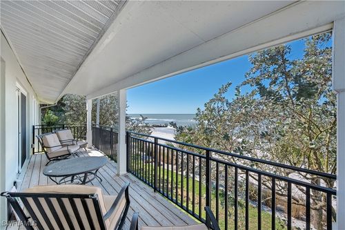 apt-201-1065 Gulf Shore Blvd N, NAPLES, FL, 34102-5300 | Card Image
