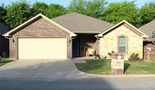 1736 Sully Ct, Stephenville, TX, 76401-2100 | Card Image