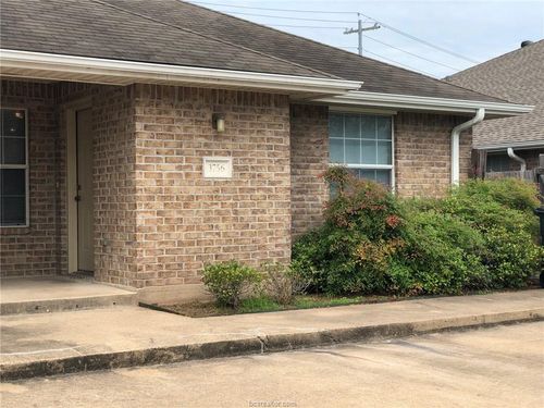 3756 Oldenburg Ln, College Station, TX, 77845-3962 | Card Image