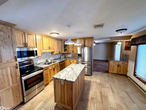 23989 Dewey Rd, Centerville, IA, 52544-8509 | Card Image