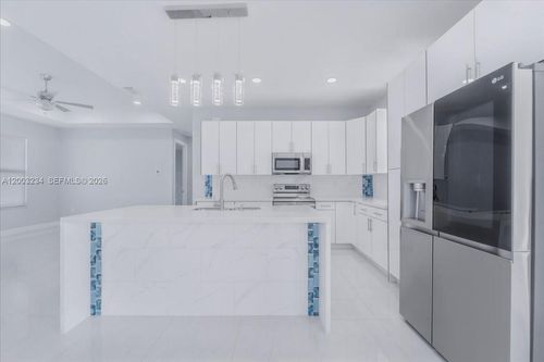 1114 Ne 7th Pl, Cape Coral, FL, 33909-1305 | Card Image