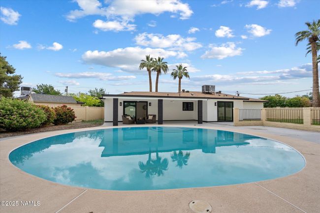 Uniquely shaped pool | Image 31