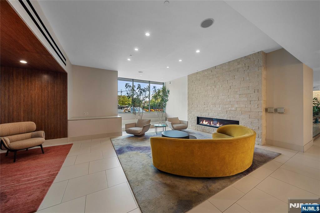 Residential in Edgewater 4