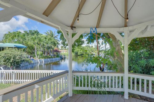 1808 17th Ave N, Lake Worth Beach, FL, 33460-6432 | Card Image